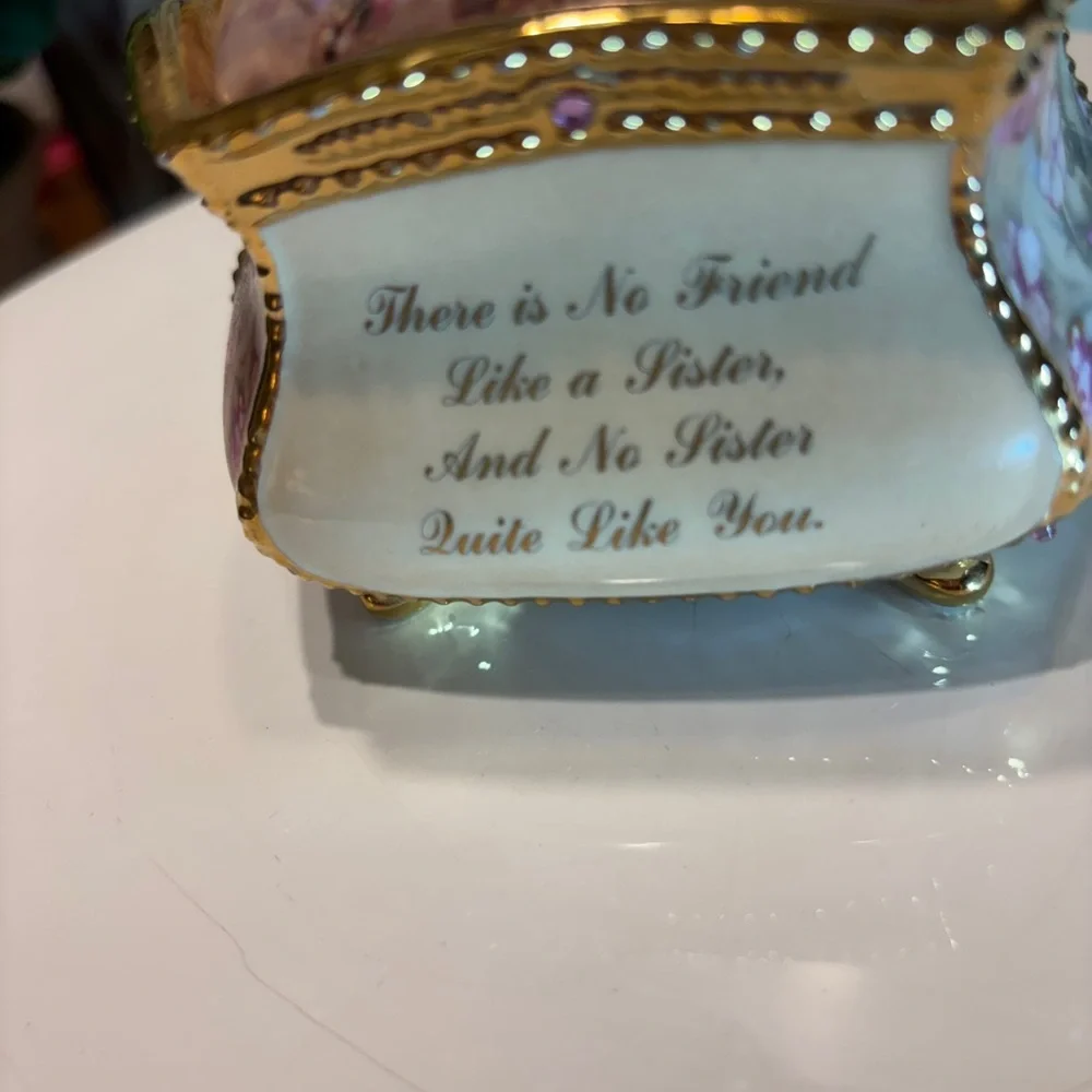 Floral Gold-Trimmed Women's Trinket Box